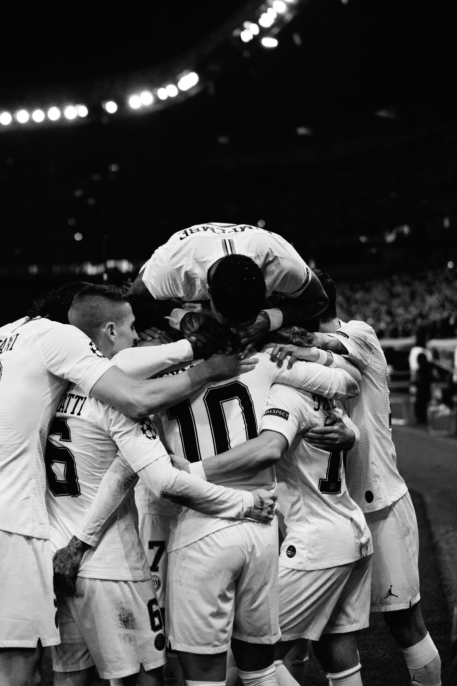 Revivez Le Choc PSG-Liverpool À Travers Cette Série Photographique En Noir Et Blanc