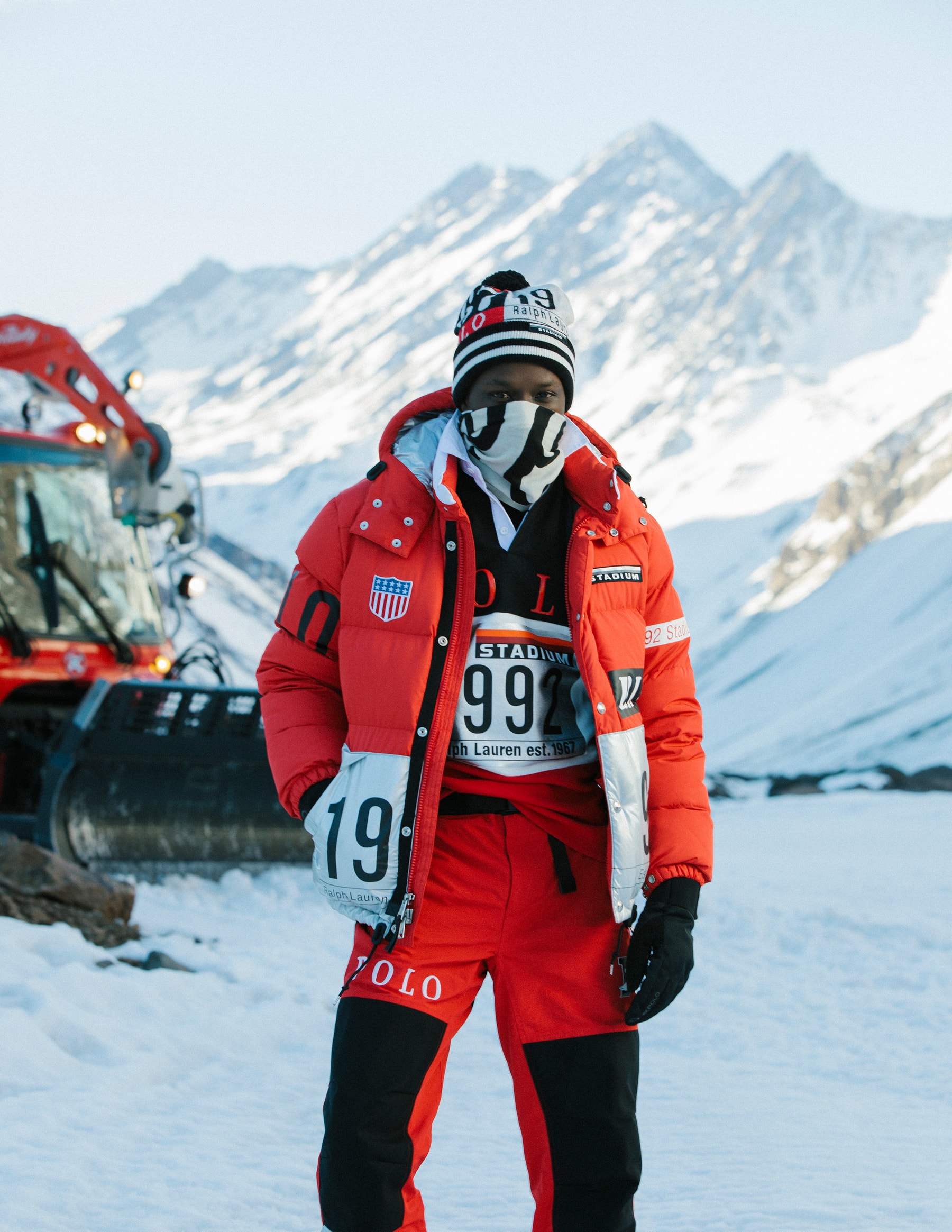 Ralph Lauren Dévoile Sa Collection "Winter Stadium" Dans Un Lookbook Qui Magnifie Le Grand Froid