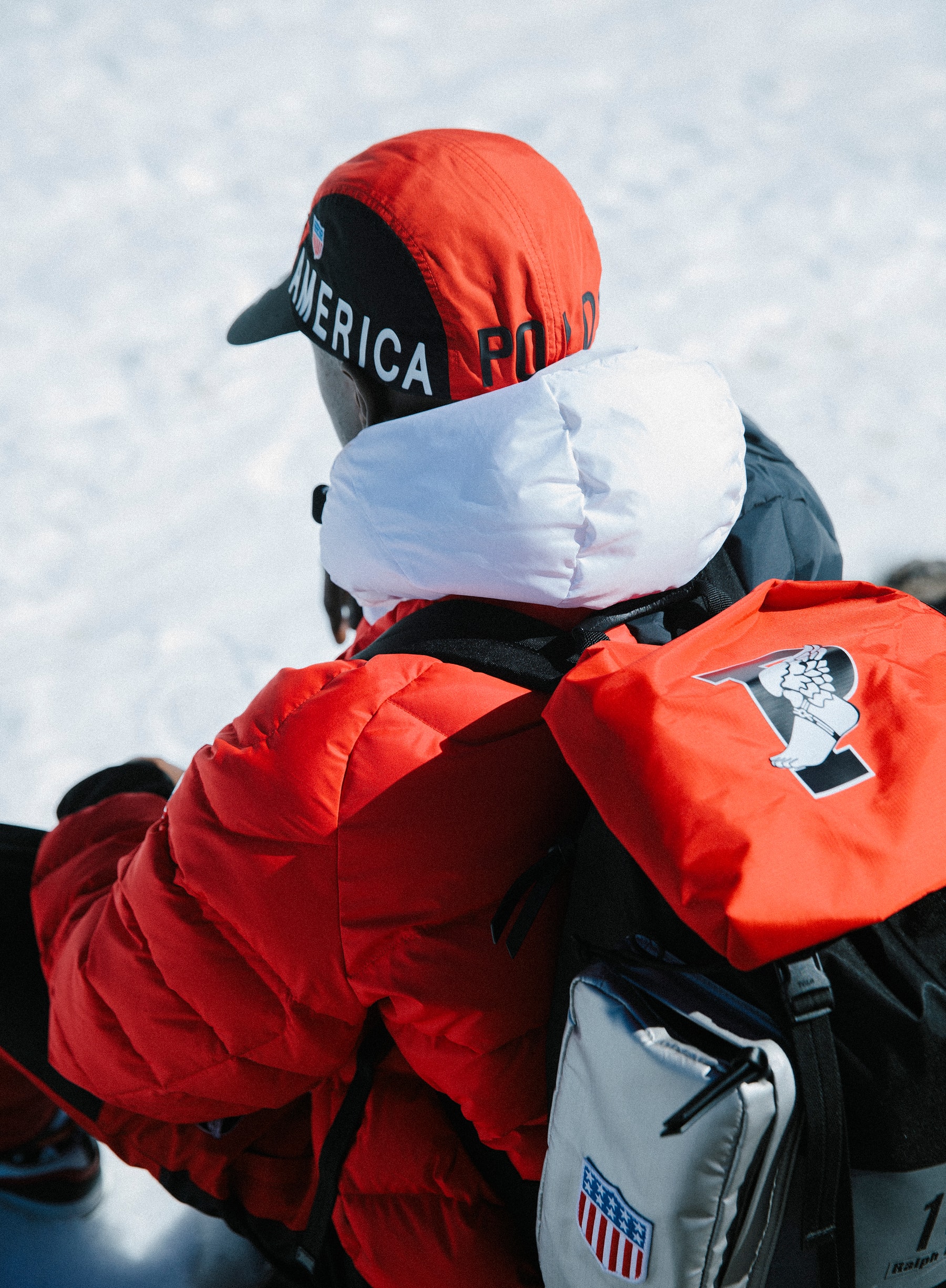 Ralph Lauren Dévoile Sa Collection "Winter Stadium" Dans Un Lookbook Qui Magnifie Le Grand Froid