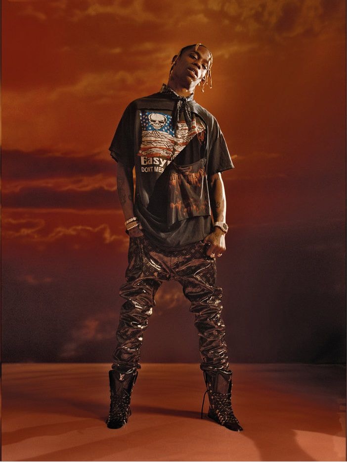 Travis Scott Aka La Flame Prend Feu Pour L'Officiel Italie