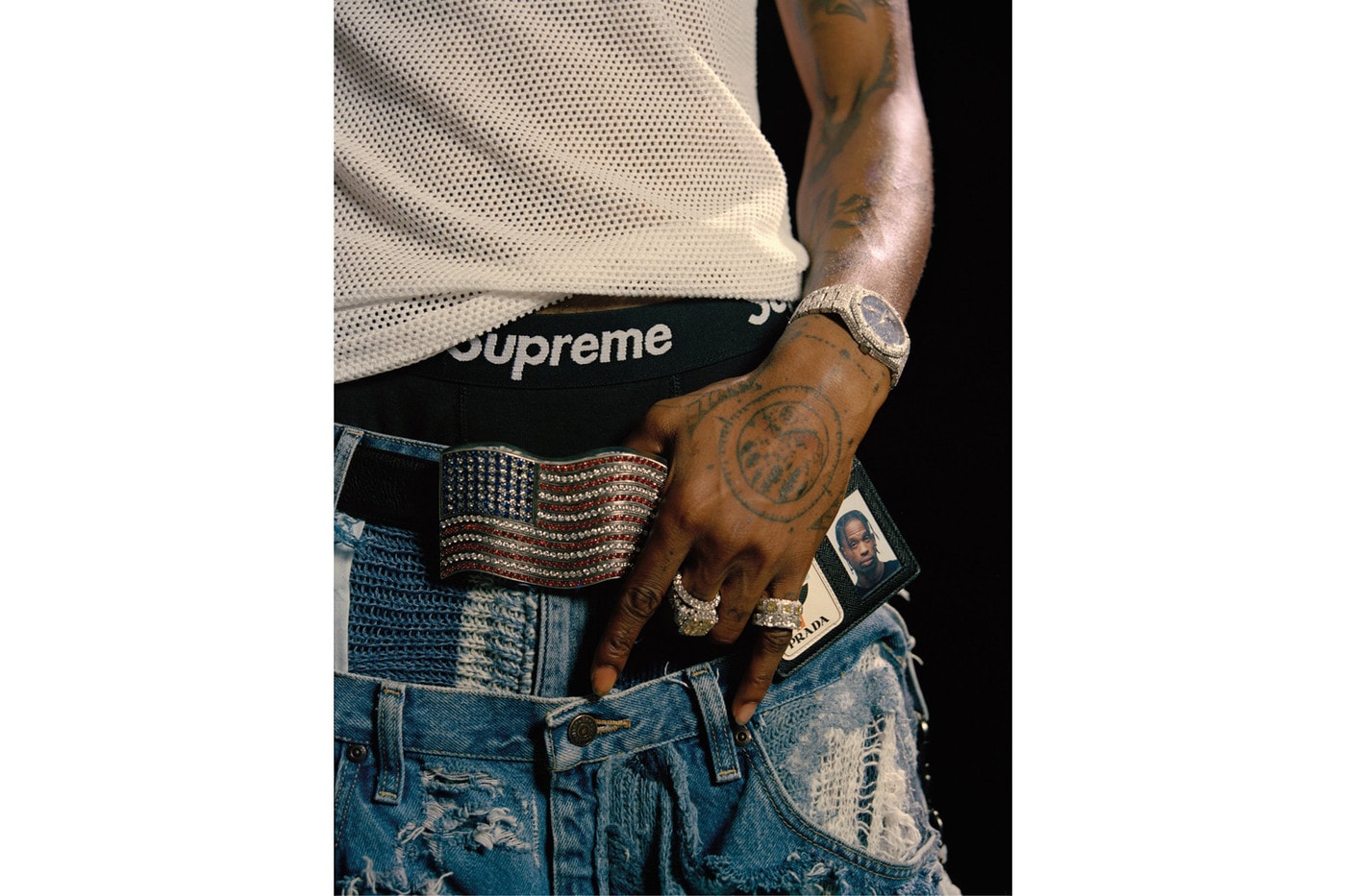 Travis Scott Aka La Flame Prend Feu Pour L'Officiel Italie