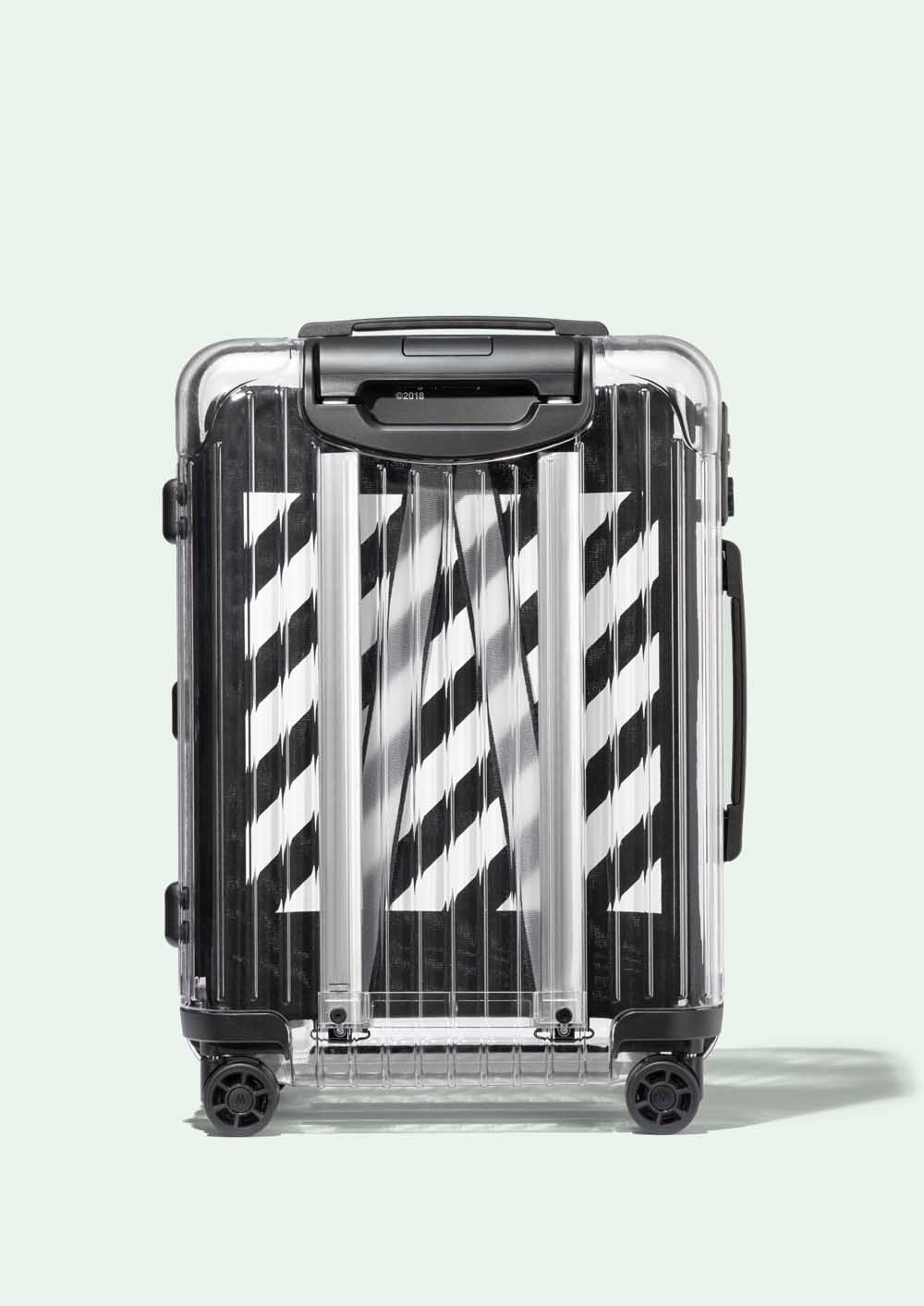 Photo Off-White™ x RIMOWA