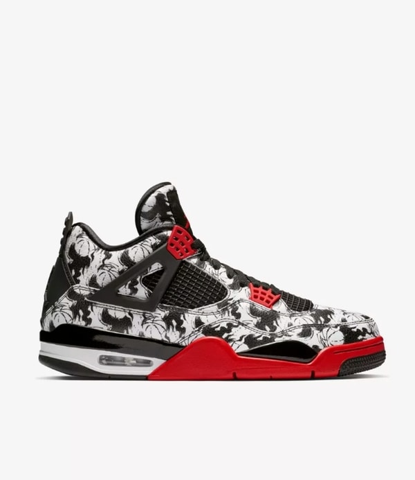 Photo Air Jordan IV "Tattoo"