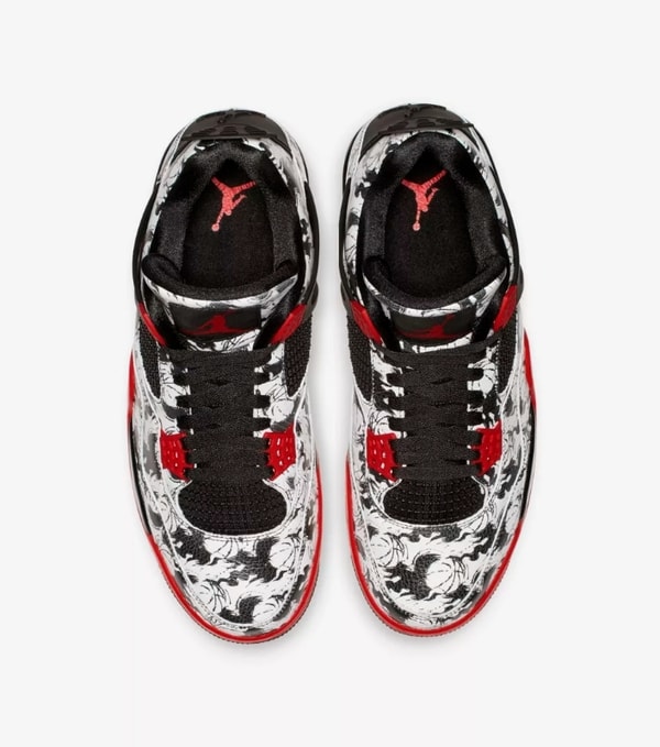 Photo Air Jordan IV "Tattoo"