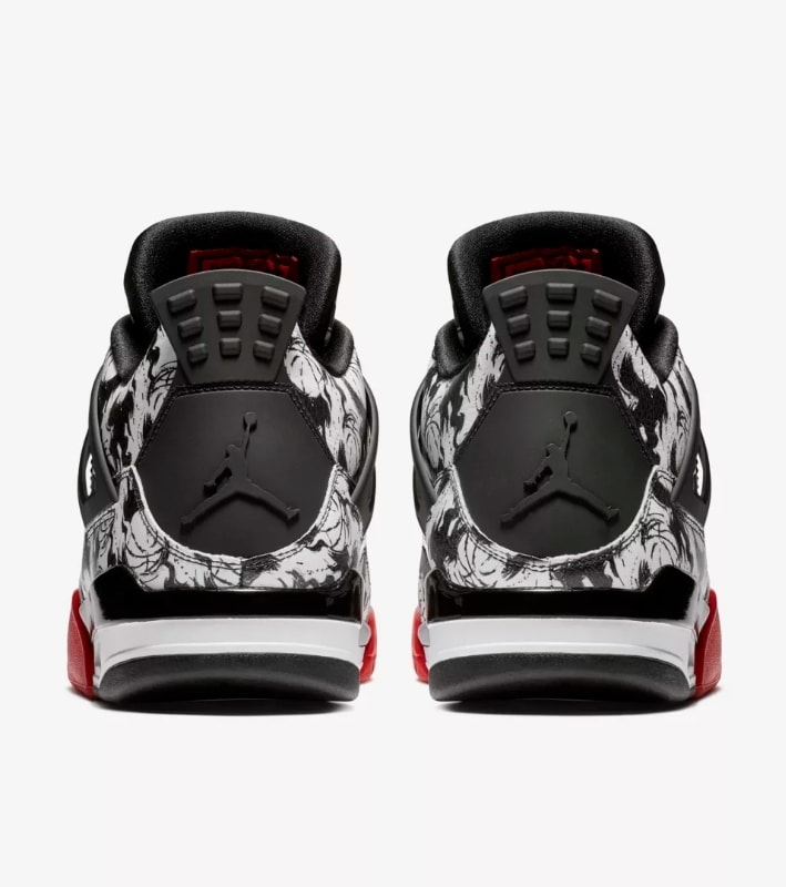 Photo Air Jordan IV "Tattoo"