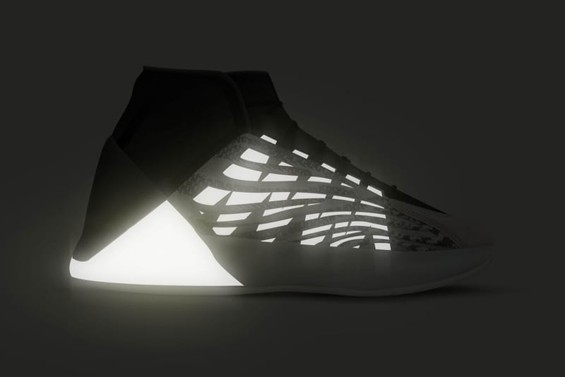 Voici Ce Qui Devrait Être La Première Version Commercialisée De La YEEZY Basketball