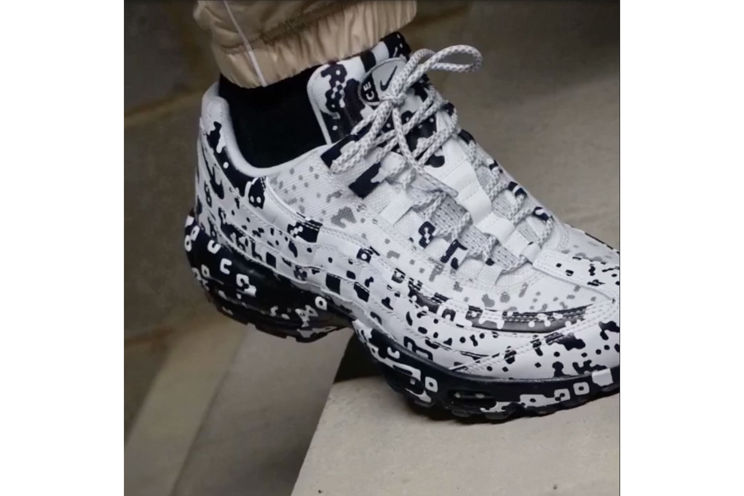 Nike Air Max 95 Cav Empt Date de sortie Photos