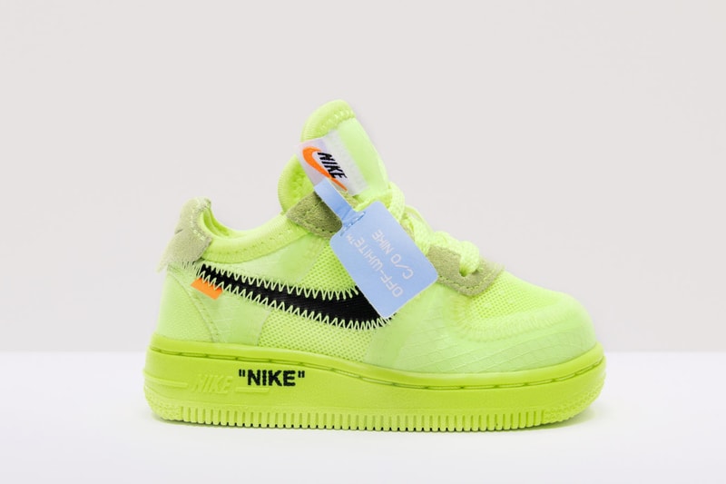 Photo Des Off-White™ x Nike Air Force 1 "Black" et "Volt"