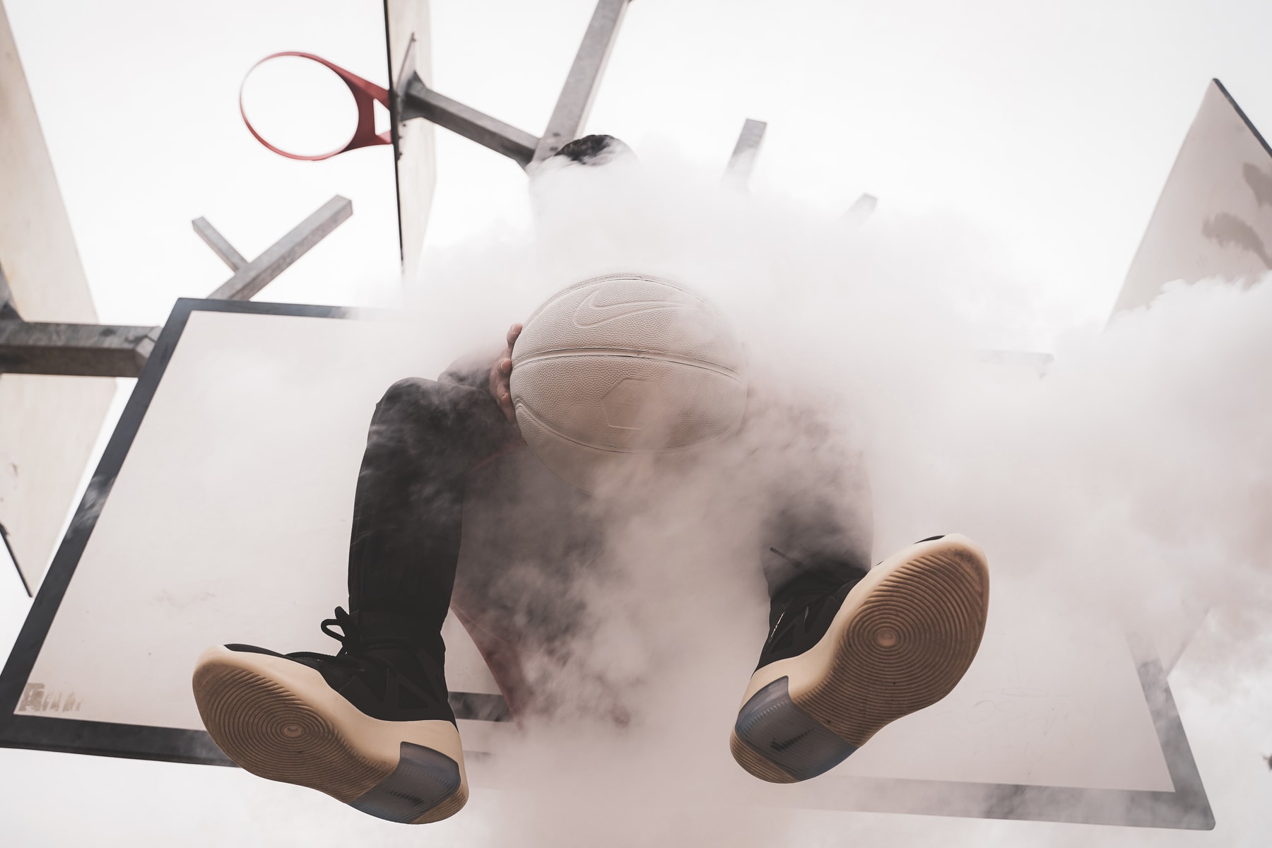 Un Nouveau Regard Sur La Nike Fear of God