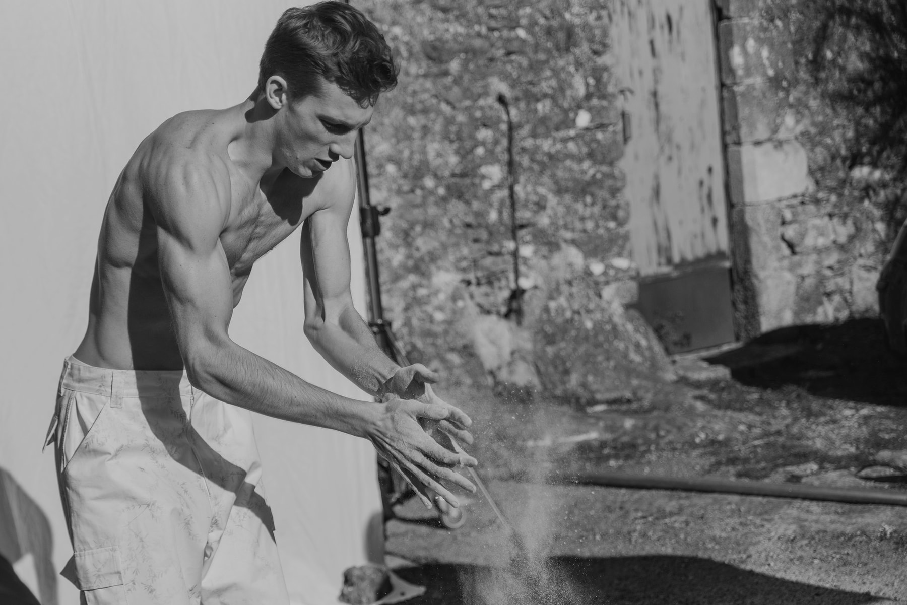 Coulisses - Le Workwear Poétique, Brut, Terrien Et Français De La Deuxième Collection De Jacquemus "Le Meunier"