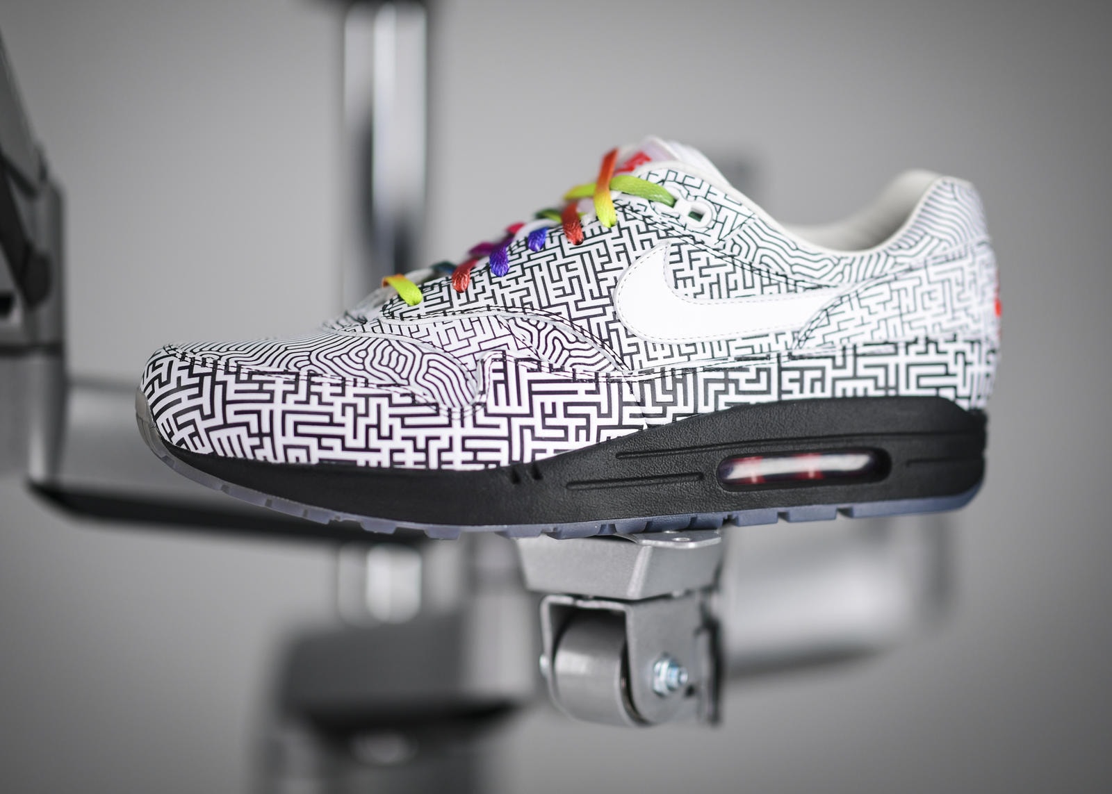 Voici La Paire De L'Artiste Française Qui Remporte Le Concours Nike On Air