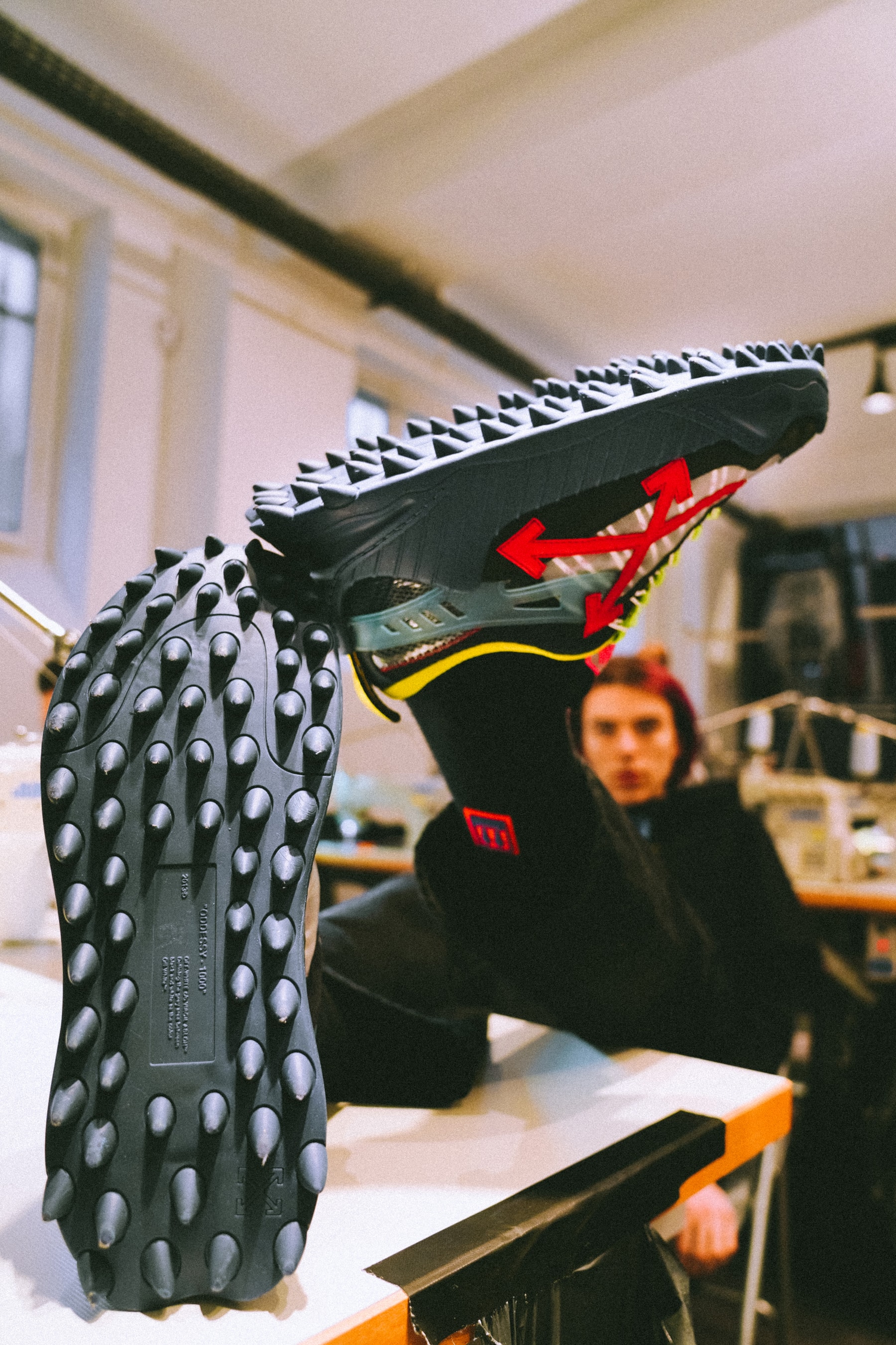 Off-white : Acheter Des Produits En Avant-Première Mondiale A Paris 