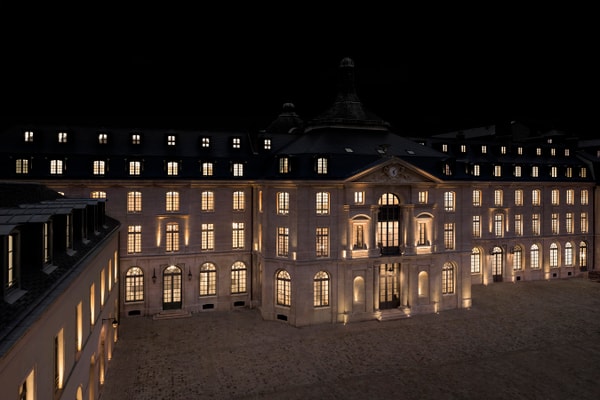 Yves Saint Laurent : La Maison Française S'Installe Dans Une Ancienne Abbaye