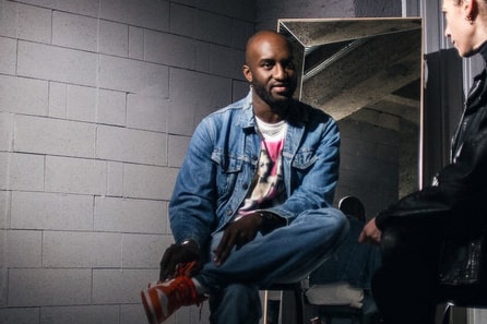 Les Invitations Du Prochain Défilé Louis Vuitton Par Virgil Abloh Sont Des Gants En Hommage À Michael Jackson
