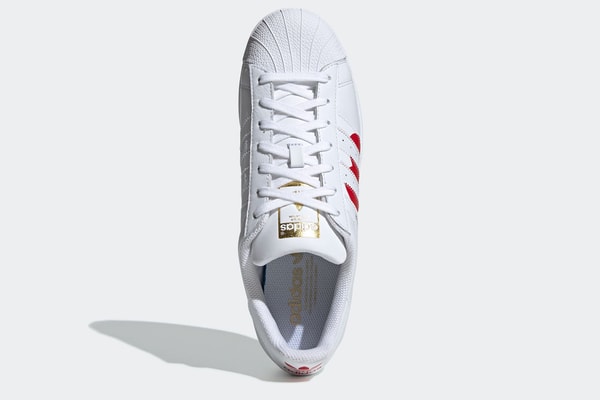Photo De La adidas "Sant-Valentin"