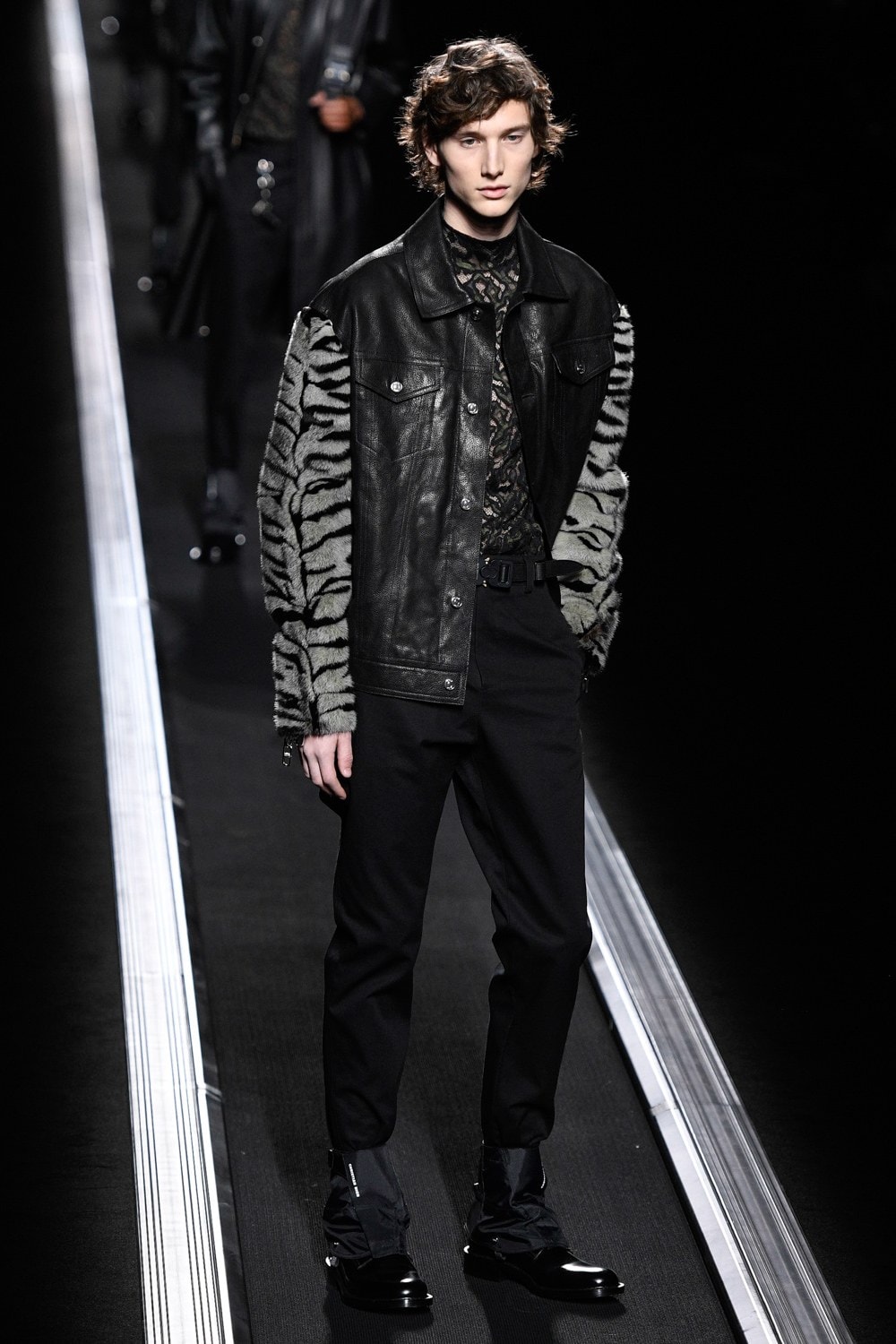 Dior : Kim Jones N'A Pas Fait Marcher Ses Mannequins
