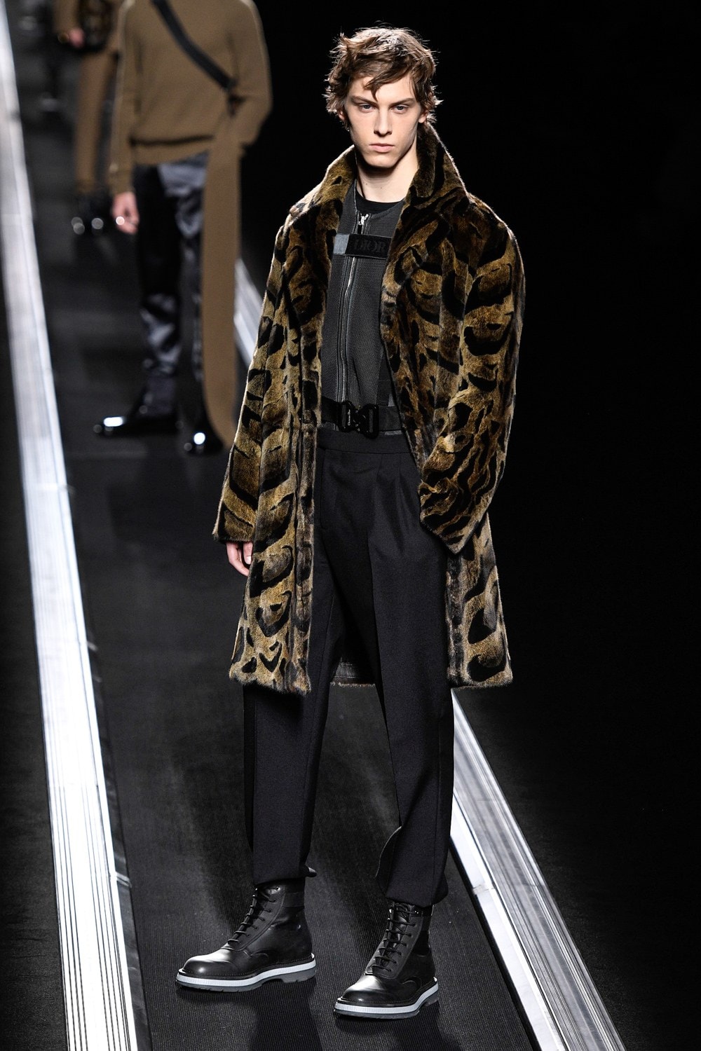 Dior : Kim Jones N'A Pas Fait Marcher Ses Mannequins