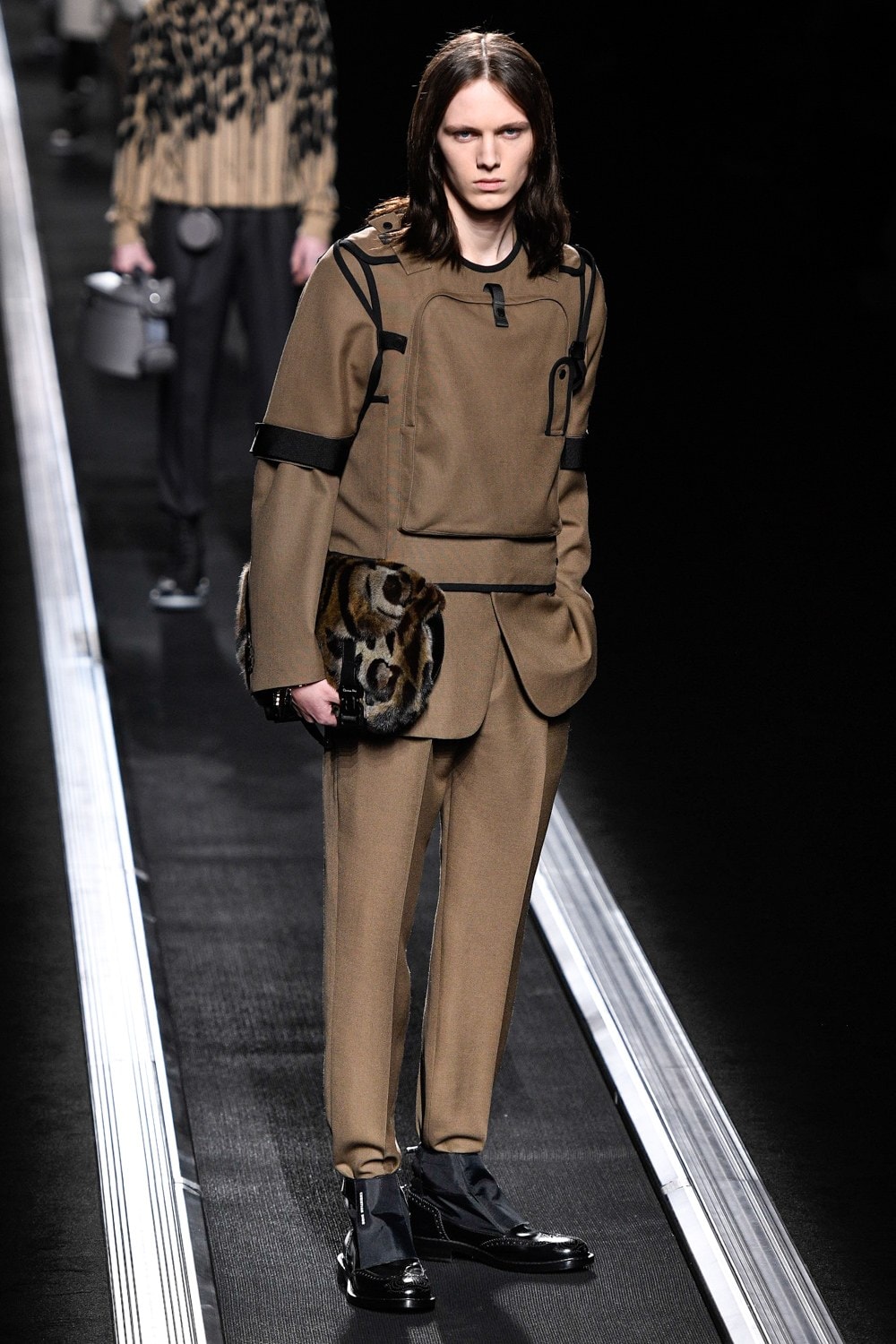 Dior : Kim Jones N'A Pas Fait Marcher Ses Mannequins