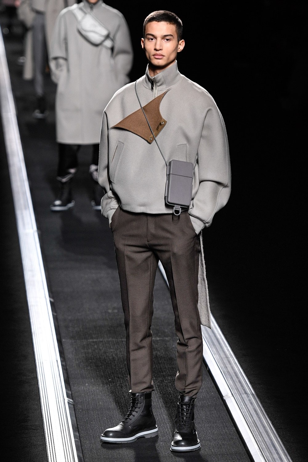 Dior : Kim Jones N'A Pas Fait Marcher Ses Mannequins