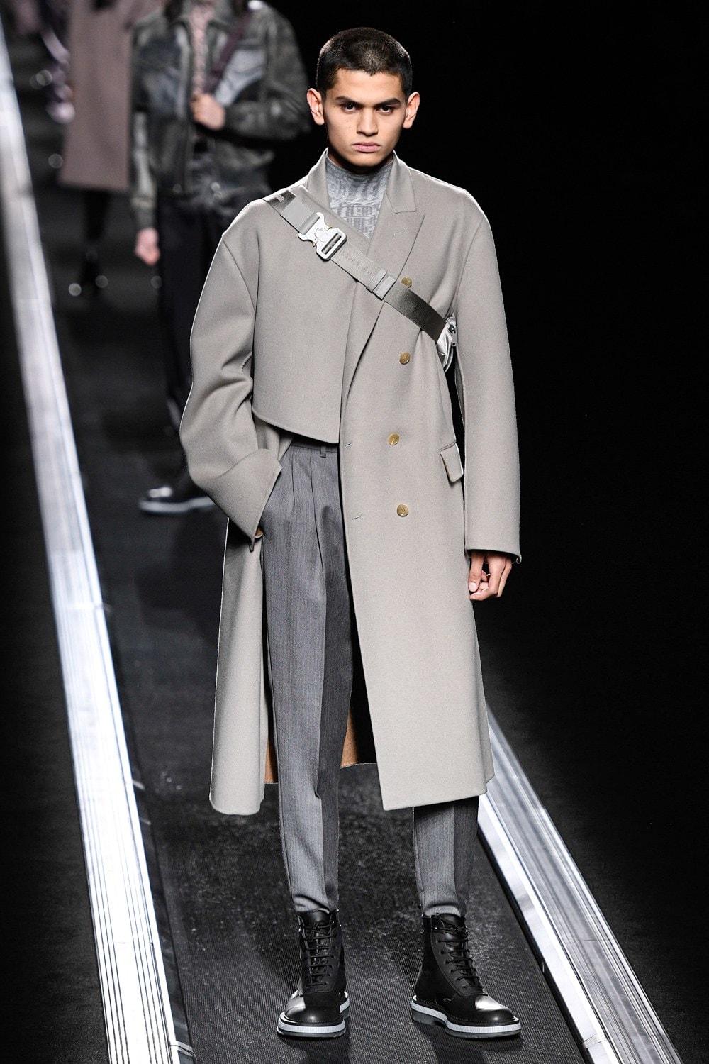 Dior : Kim Jones N'A Pas Fait Marcher Ses Mannequins