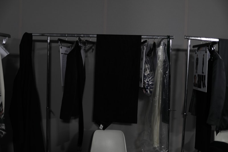 Dans Les Backstages Du Défilé Dior De La Fashion Week De Paris