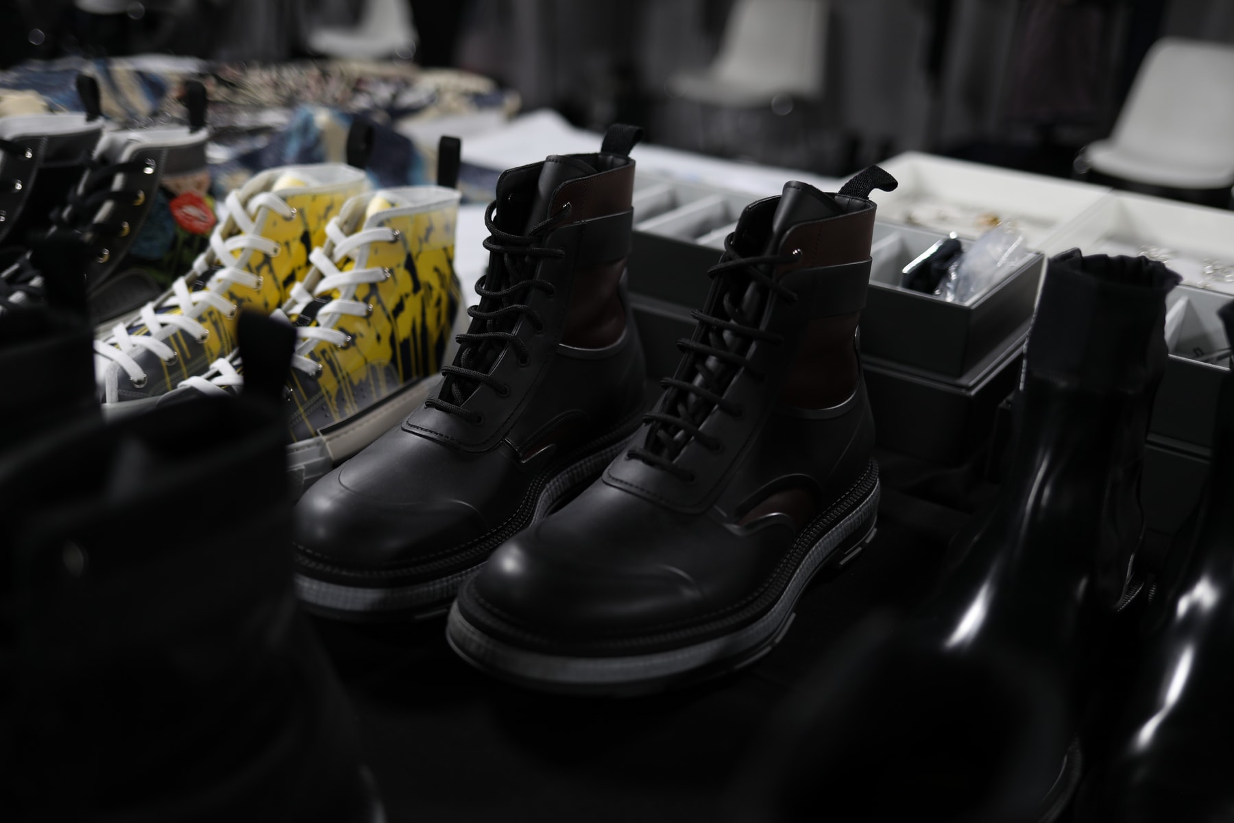 Dans Les Backstages Du Défilé Dior De La Fashion Week De Paris