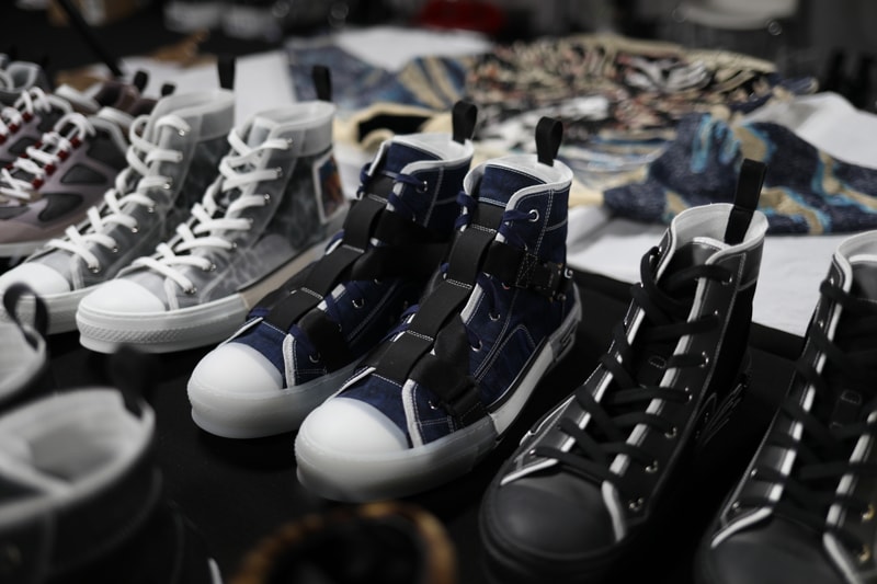 Dans Les Backstages Du Défilé Dior De La Fashion Week De Paris
