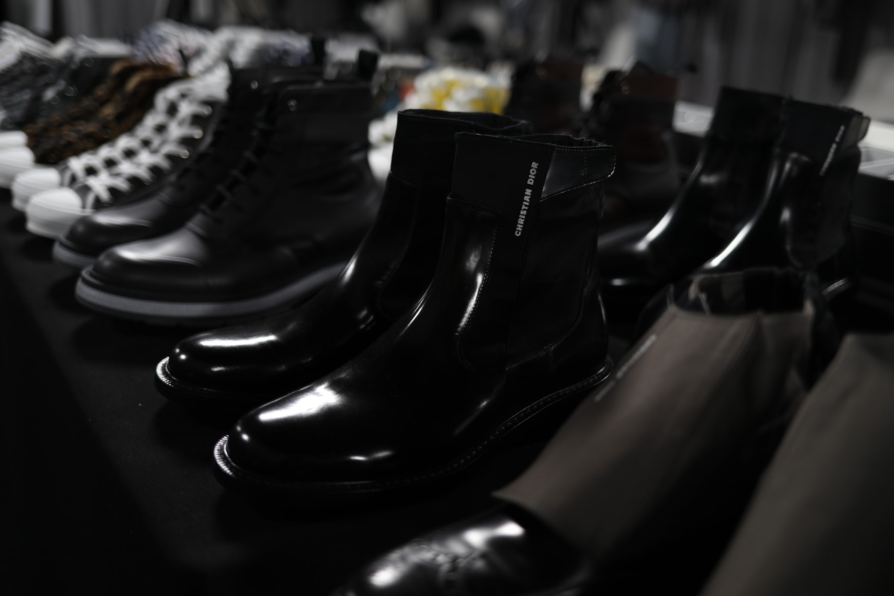Dans Les Backstages Du Défilé Dior De La Fashion Week De Paris