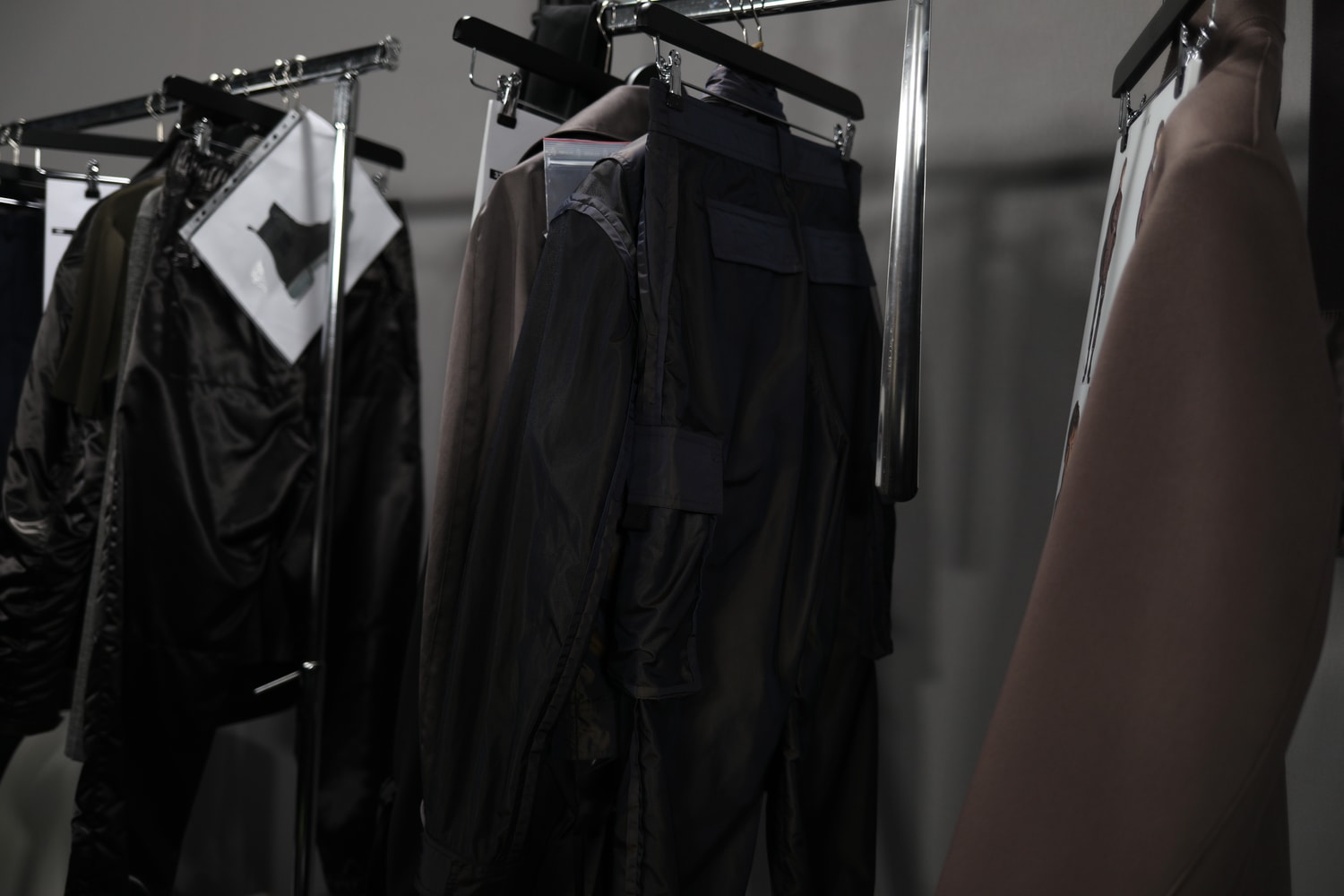 Dans Les Backstages Du Défilé Dior De La Fashion Week De Paris