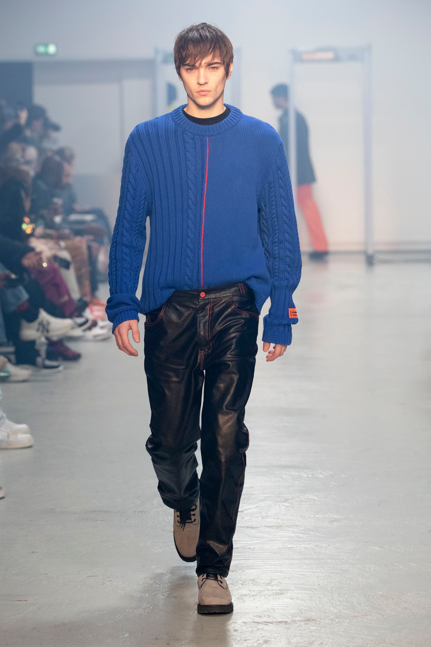 Heron Preston Ouvre La Fashion Week De Paris Sous Les Yeux De Virgil Abloh