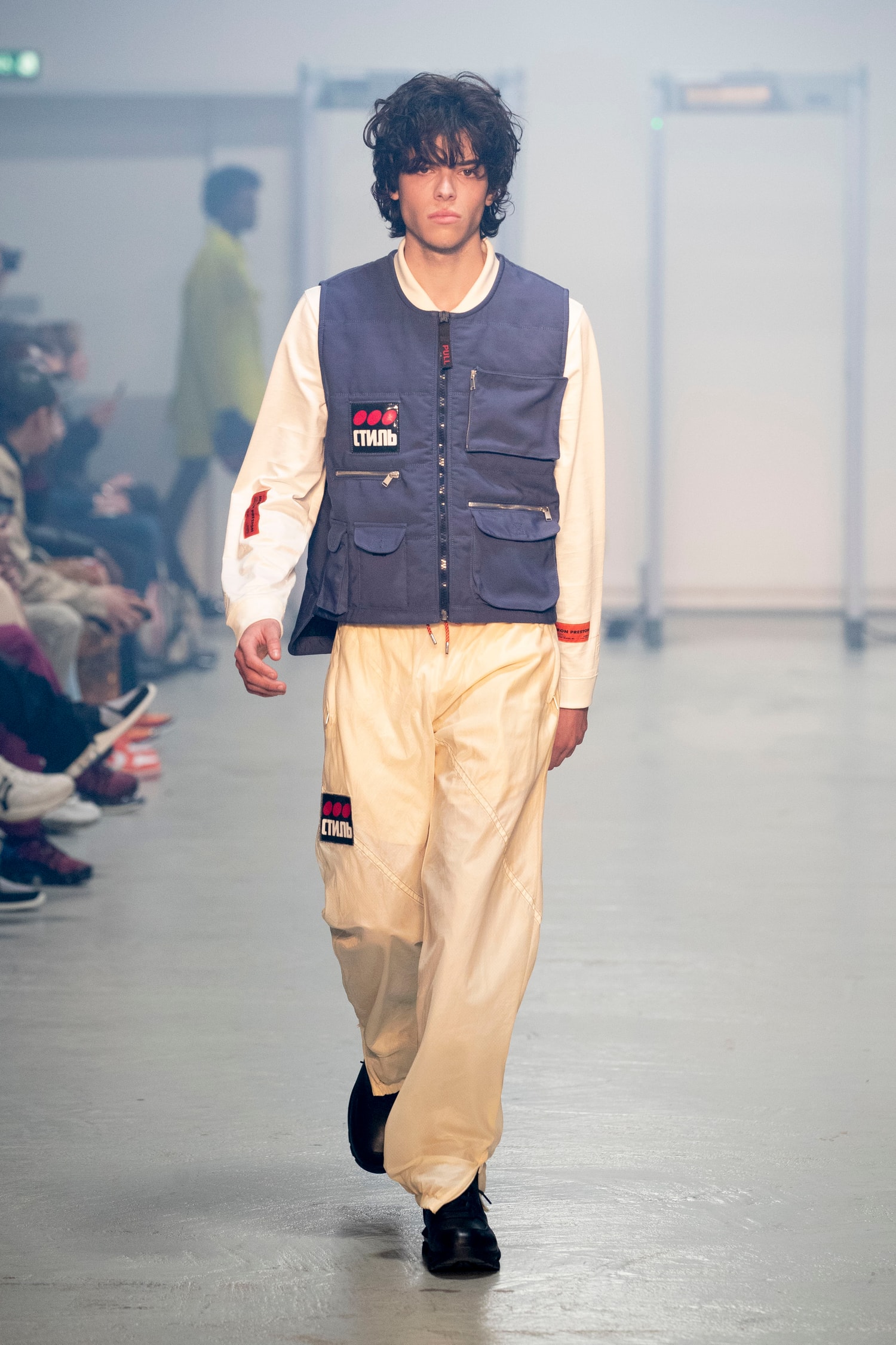 Heron Preston Ouvre La Fashion Week De Paris Sous Les Yeux De Virgil Abloh