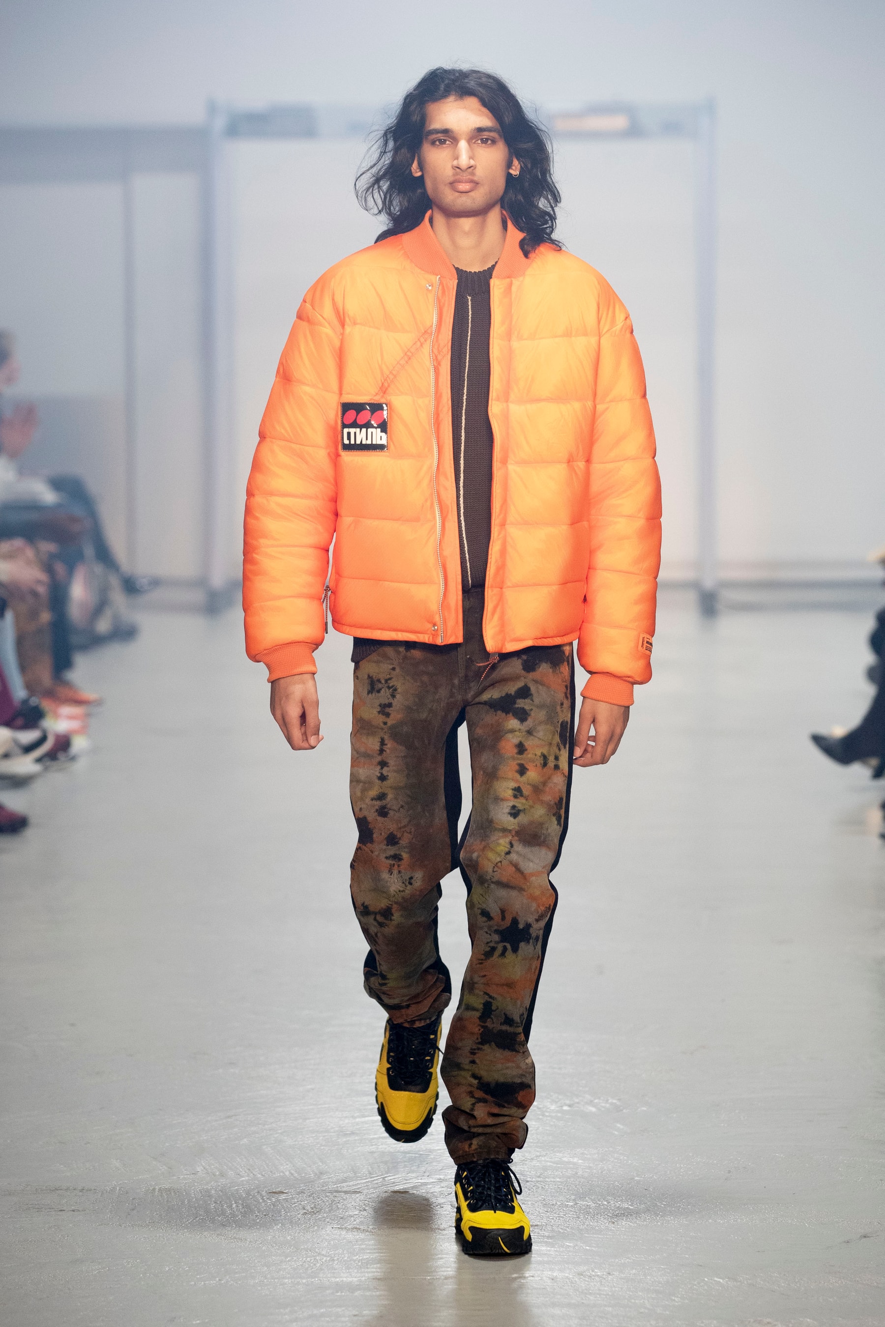 Heron Preston Ouvre La Fashion Week De Paris Sous Les Yeux De Virgil Abloh