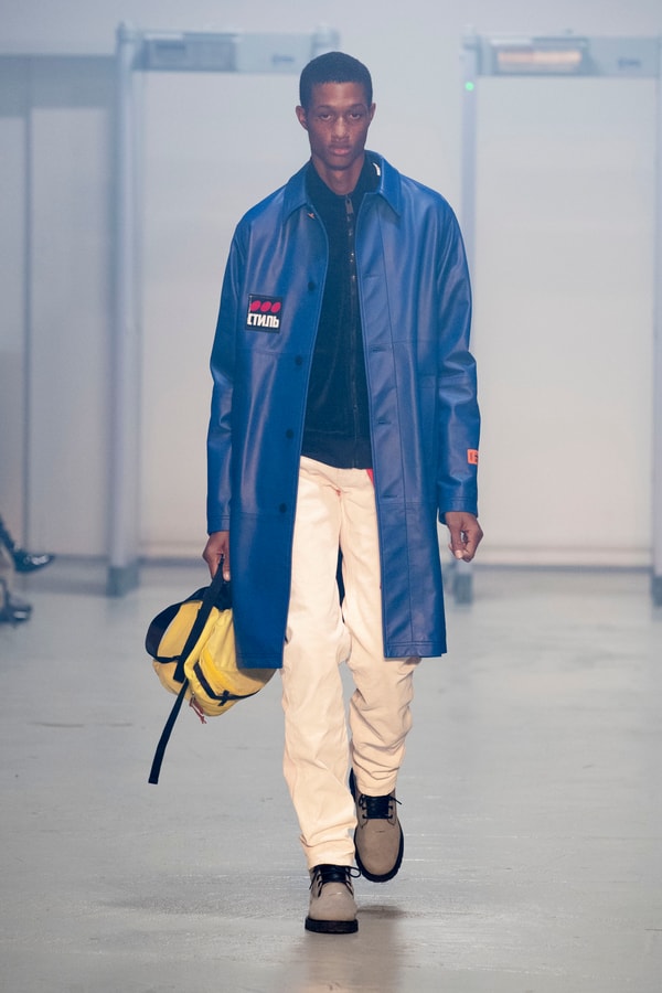 Heron Preston Ouvre La Fashion Week De Paris Sous Les Yeux De Virgil Abloh