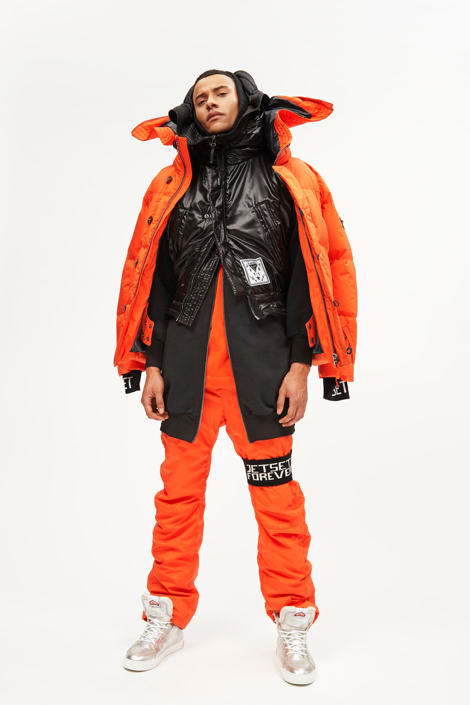 La Griffe Suisse JET SET S'Offre Une Résurrection Pour Ses 50 Ans Avec L'Ancien Directeur Artistique De MCM Et Y-3