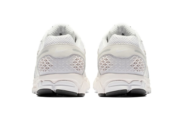 Nike Zoom Vomero 5 Photos Date de sortie