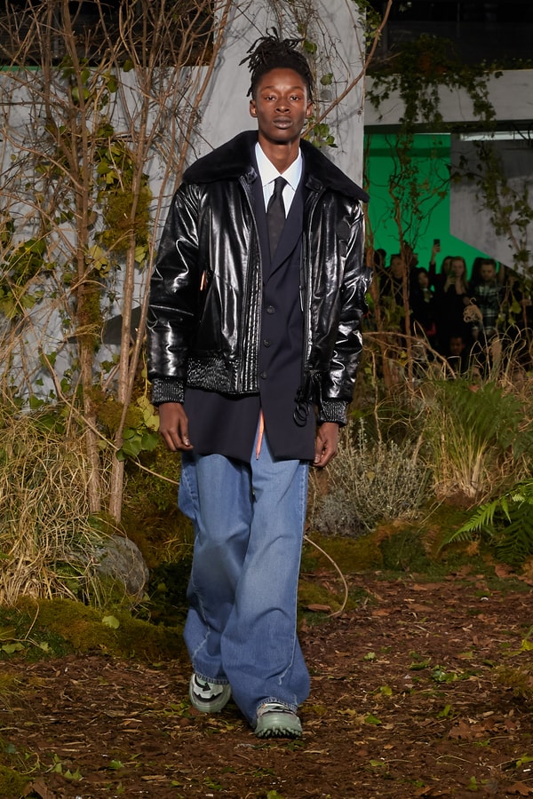Off-White : Tous Les Looks Du Défilé 