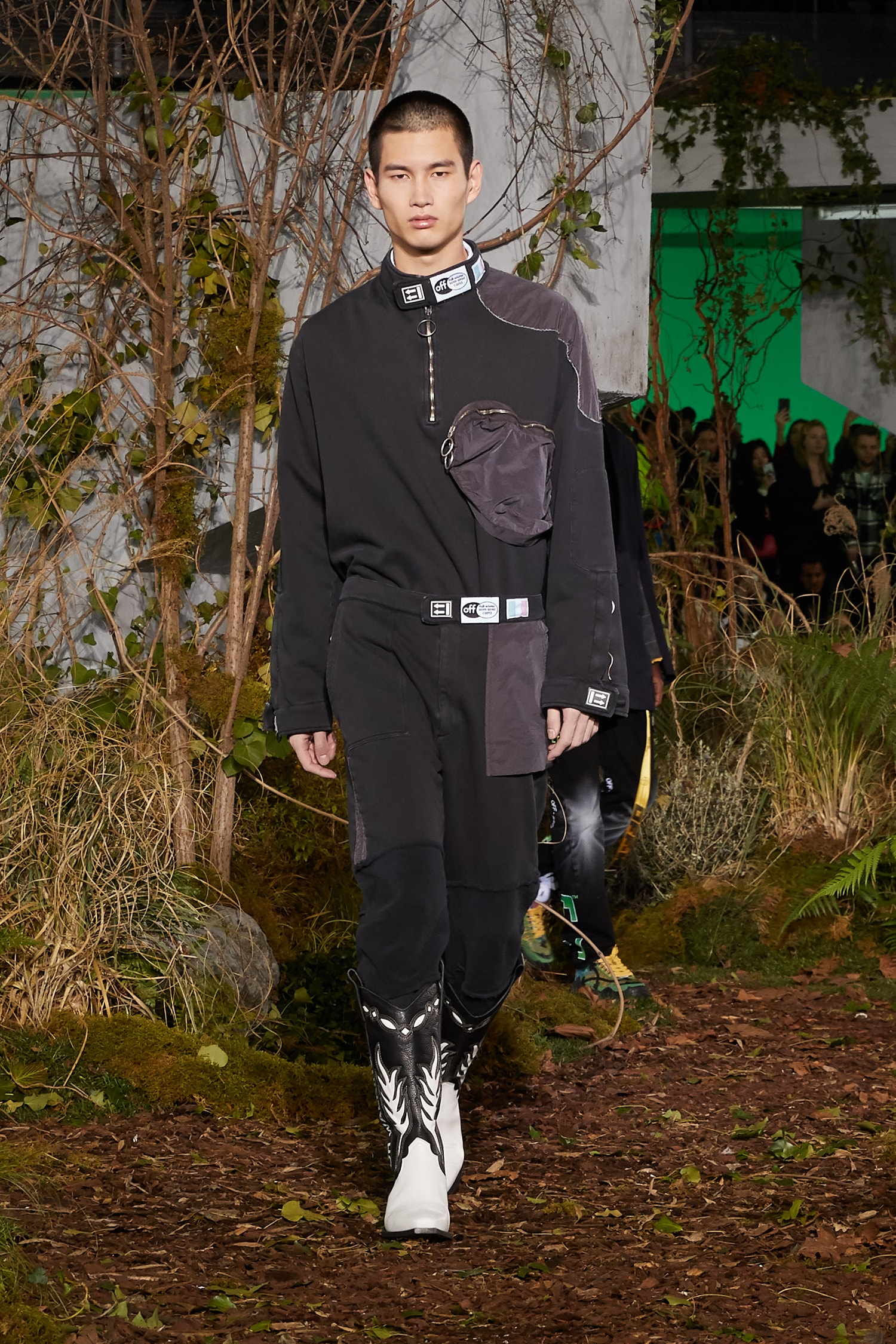 Off-White : Tous Les Looks Du Défilé 