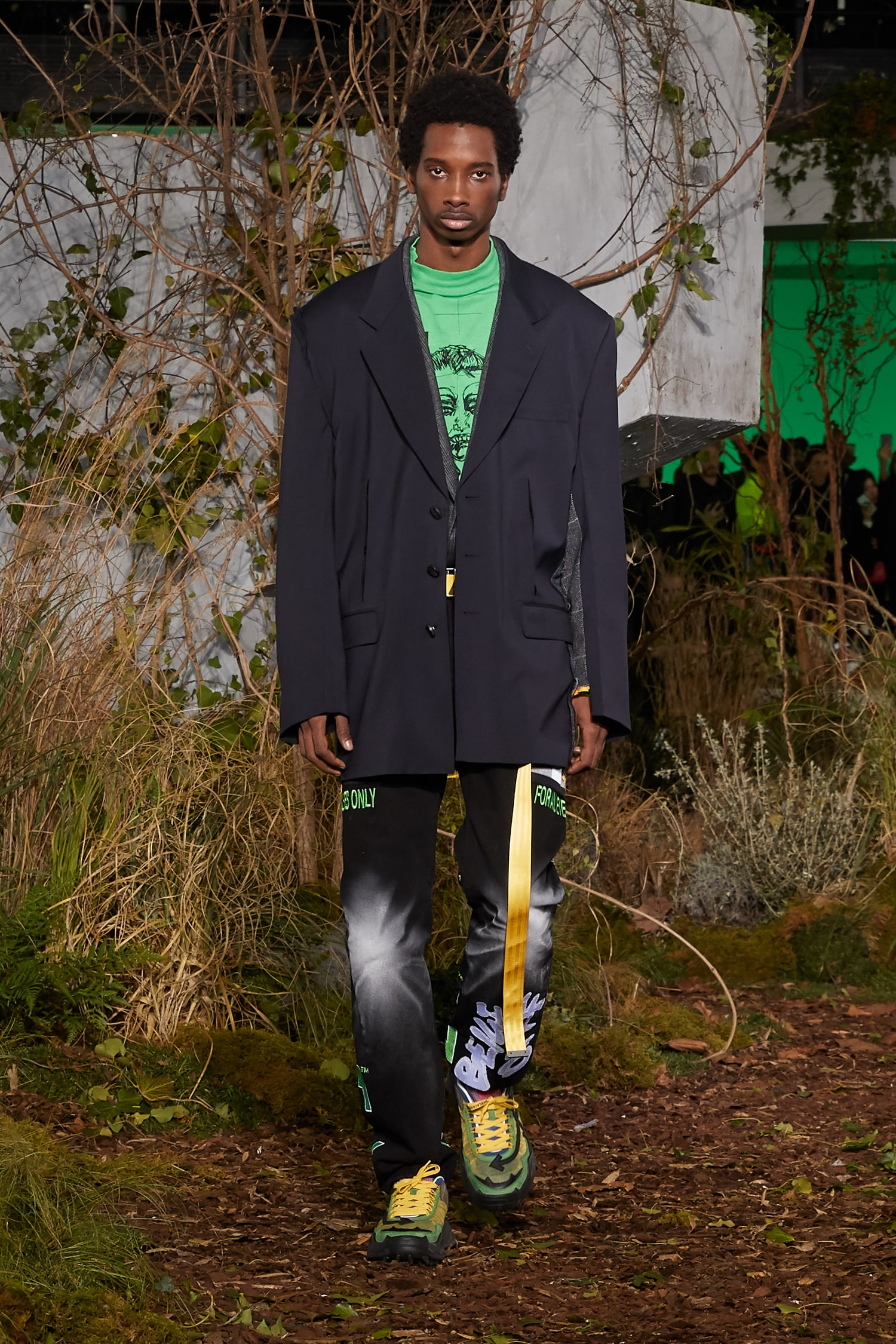 Off-White : Tous Les Looks Du Défilé 
