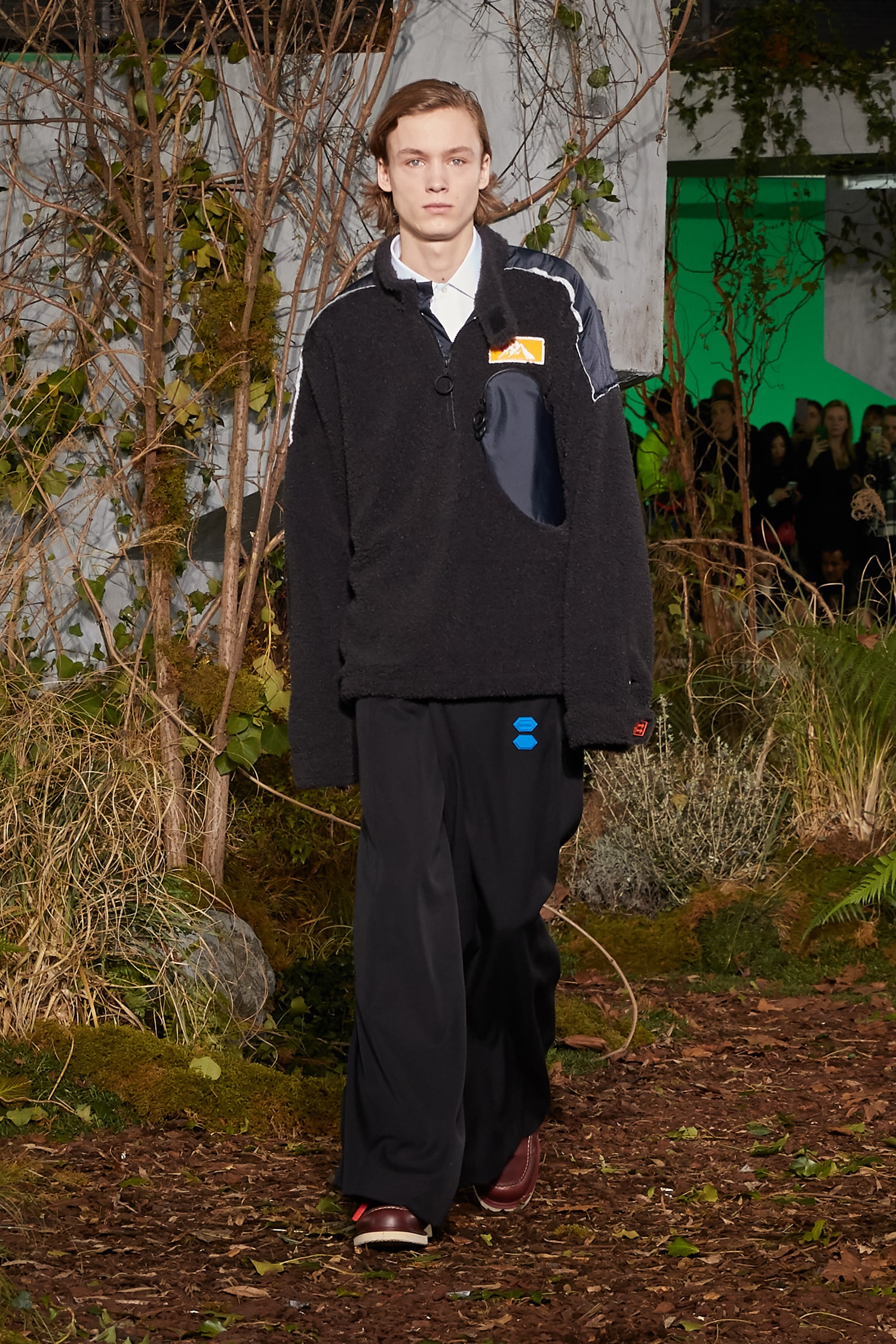 Off-White : Tous Les Looks Du Défilé 