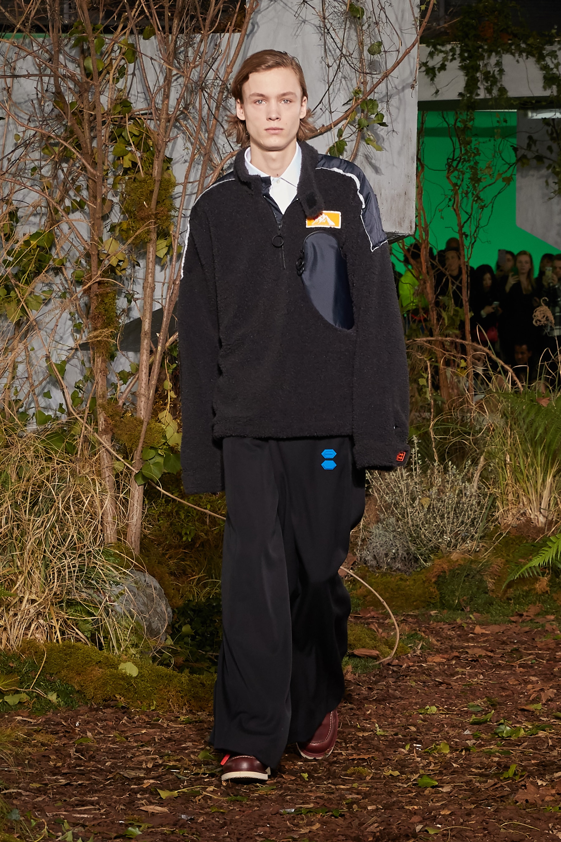 Off-White : Tous Les Looks Du Défilé 