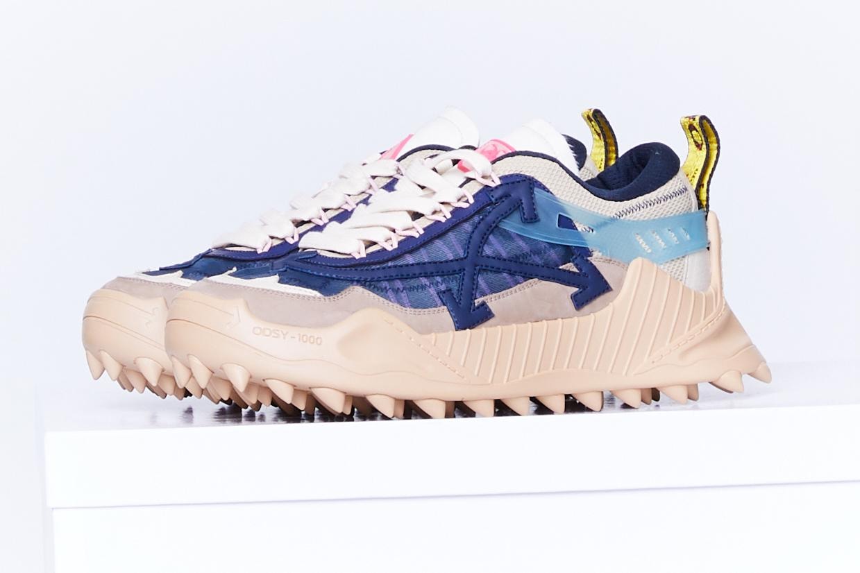 Off-white : Acheter Des Produits En Avant-Première Mondiale A Paris 