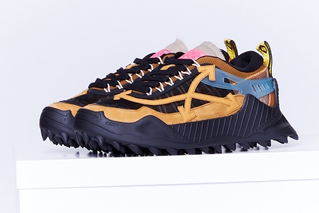 Off-white : Acheter Des Produits En Avant-Première Mondiale A Paris 