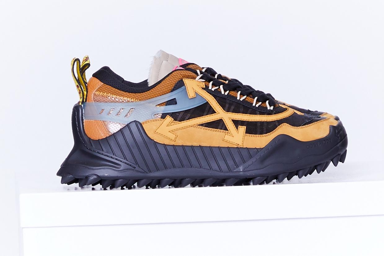 Off-white : Acheter Des Produits En Avant-Première Mondiale A Paris 