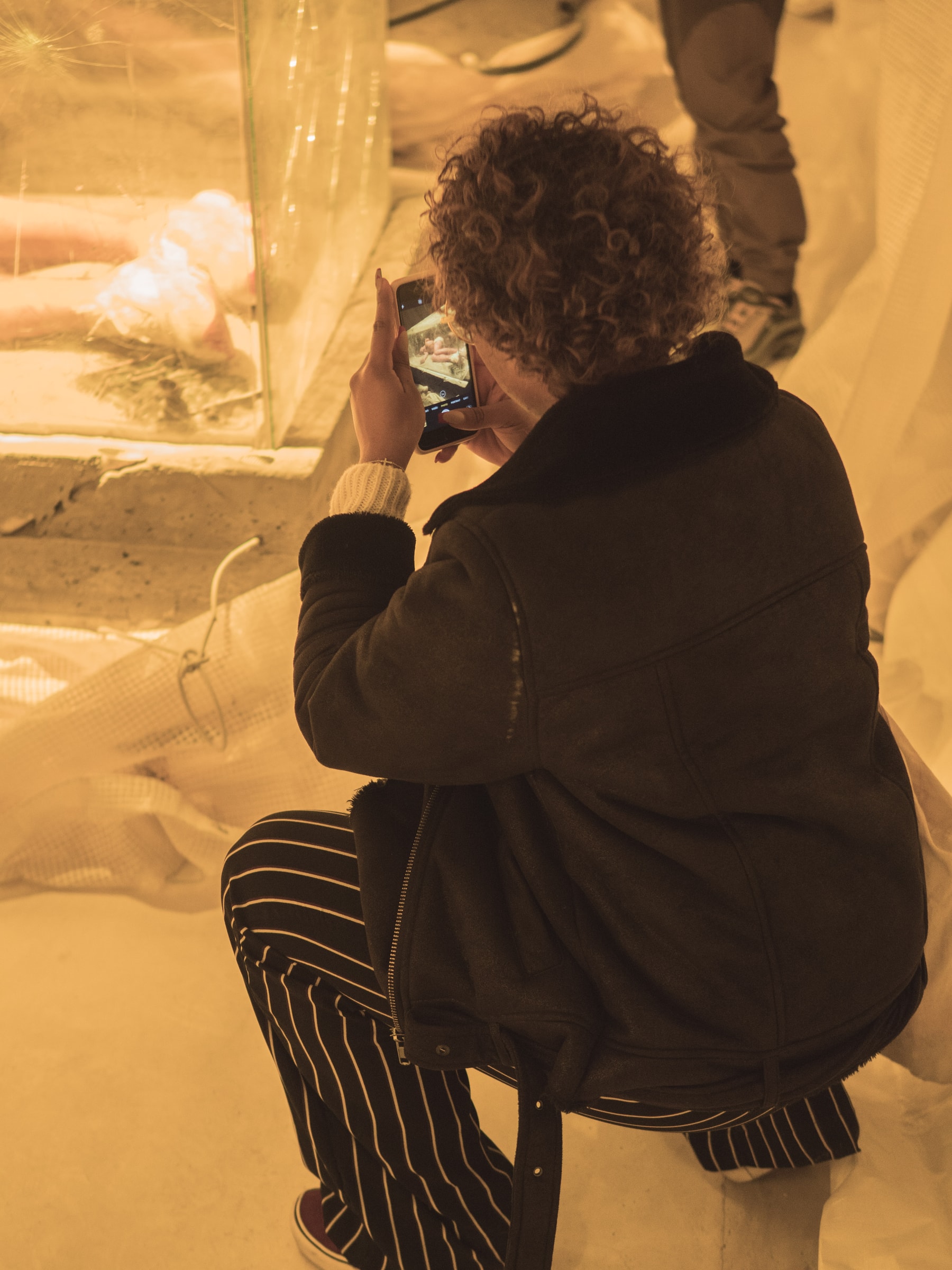 Mannequins Enfermés Dans Des Cages De Verre, Han Kjøbenhavn Et PUMA Questionnent Le Futur Dans Leur Installation