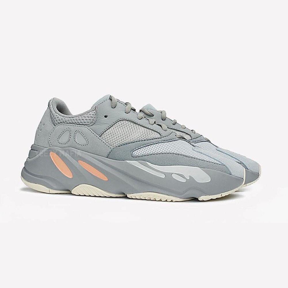 Photo De La YEEZY BOOST 700 "Inertia"
