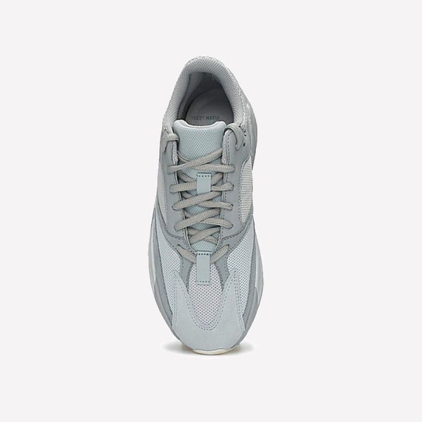 Photo De La YEEZY BOOST 700 "Inertia"