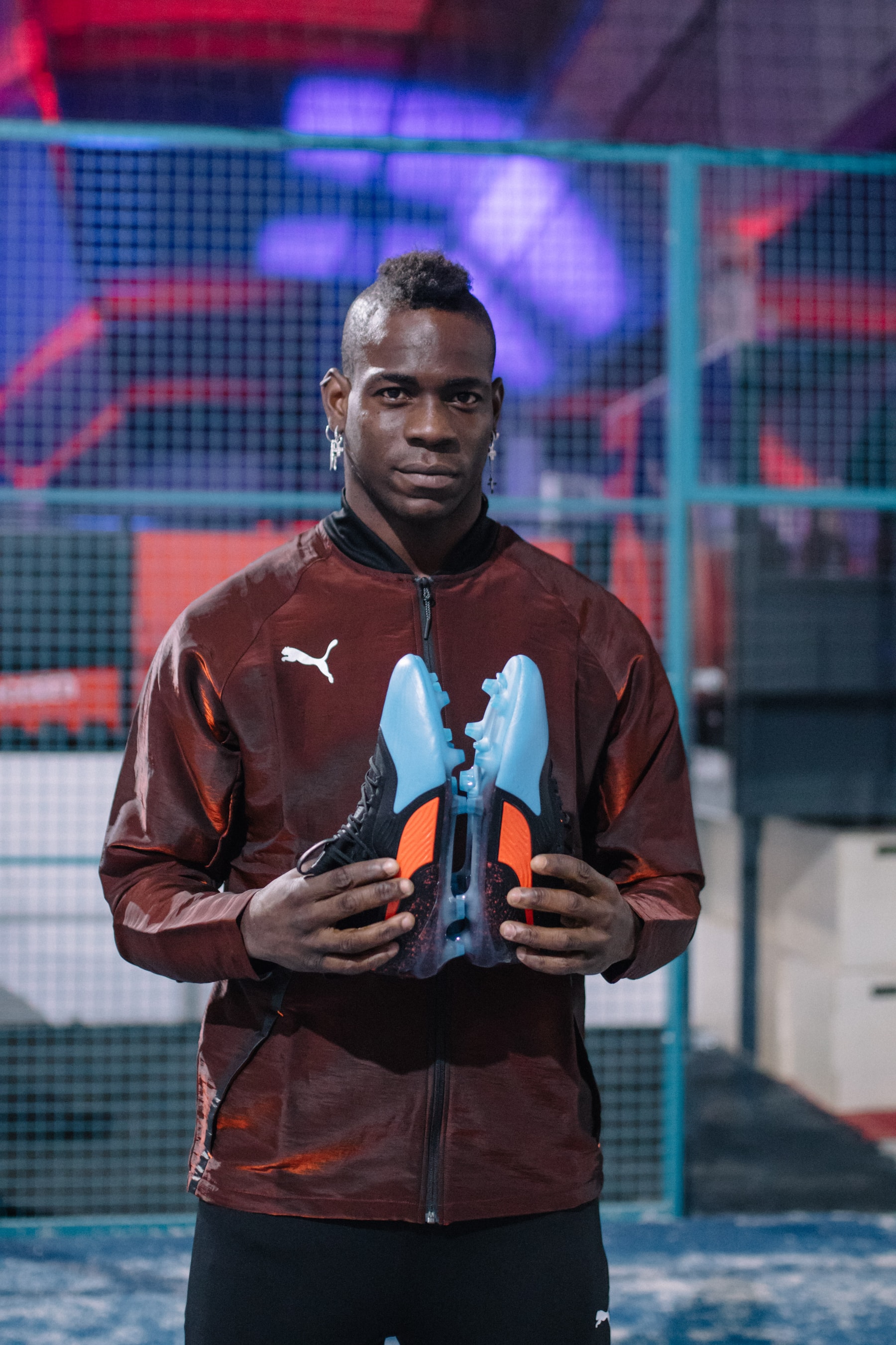 Alonzo Ouvre Le Plus Grand Five De Marseille Et L'Inaugure Avec Griezmann, Balotelli Et Saint-Maximin