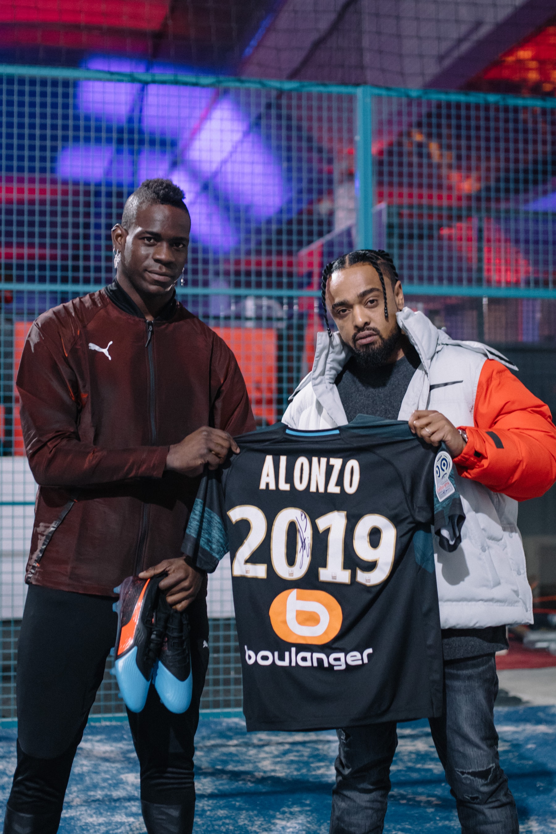 Alonzo Ouvre Le Plus Grand Five De Marseille Et L'Inaugure Avec Griezmann, Balotelli Et Saint-Maximin