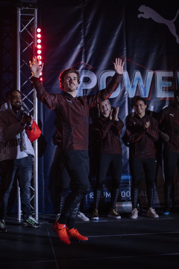 Alonzo Ouvre Le Plus Grand Five De Marseille Et L'Inaugure Avec Griezmann, Balotelli Et Saint-Maximin
