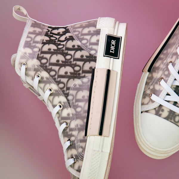 Photos De La Collection "Oblique" De Dior Par Kim Jones